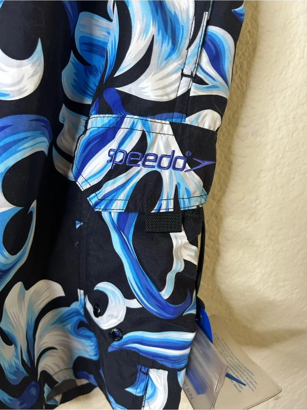 Speedo Black Swim Trunks with Blue &‎ White Floral Print Beach Lake Camp Pool L